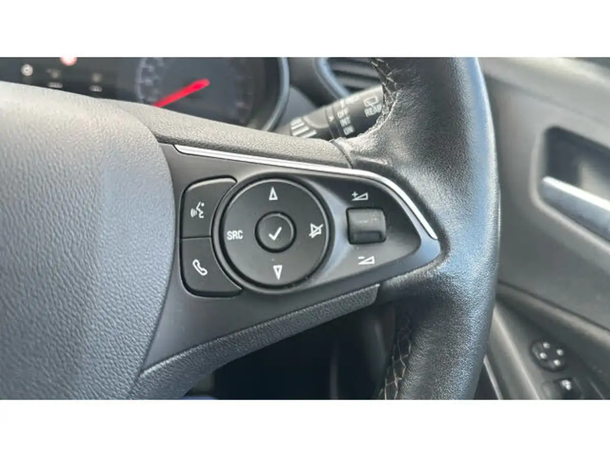 2022-vauxhall-crossland-12-ultimate-130ps-auto-big-22