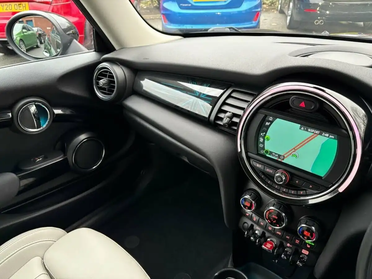 2019-mini-cooper-15-cooper-exclusive-134bhp-hatchback-3d-auto-big-25