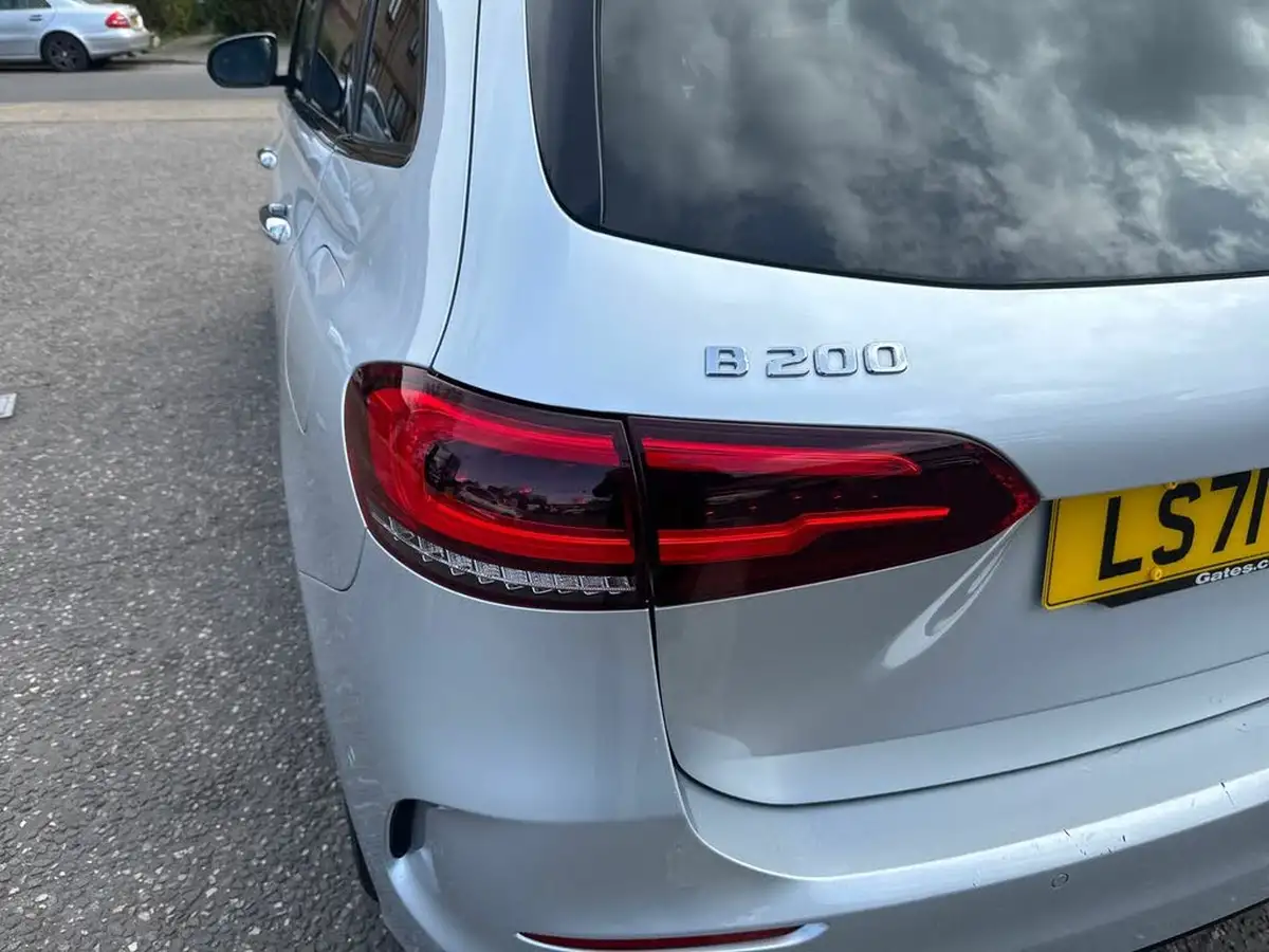 2022-mercedes-benz-b-class-13-b200-amg-line-premium-plus-edition-big-32