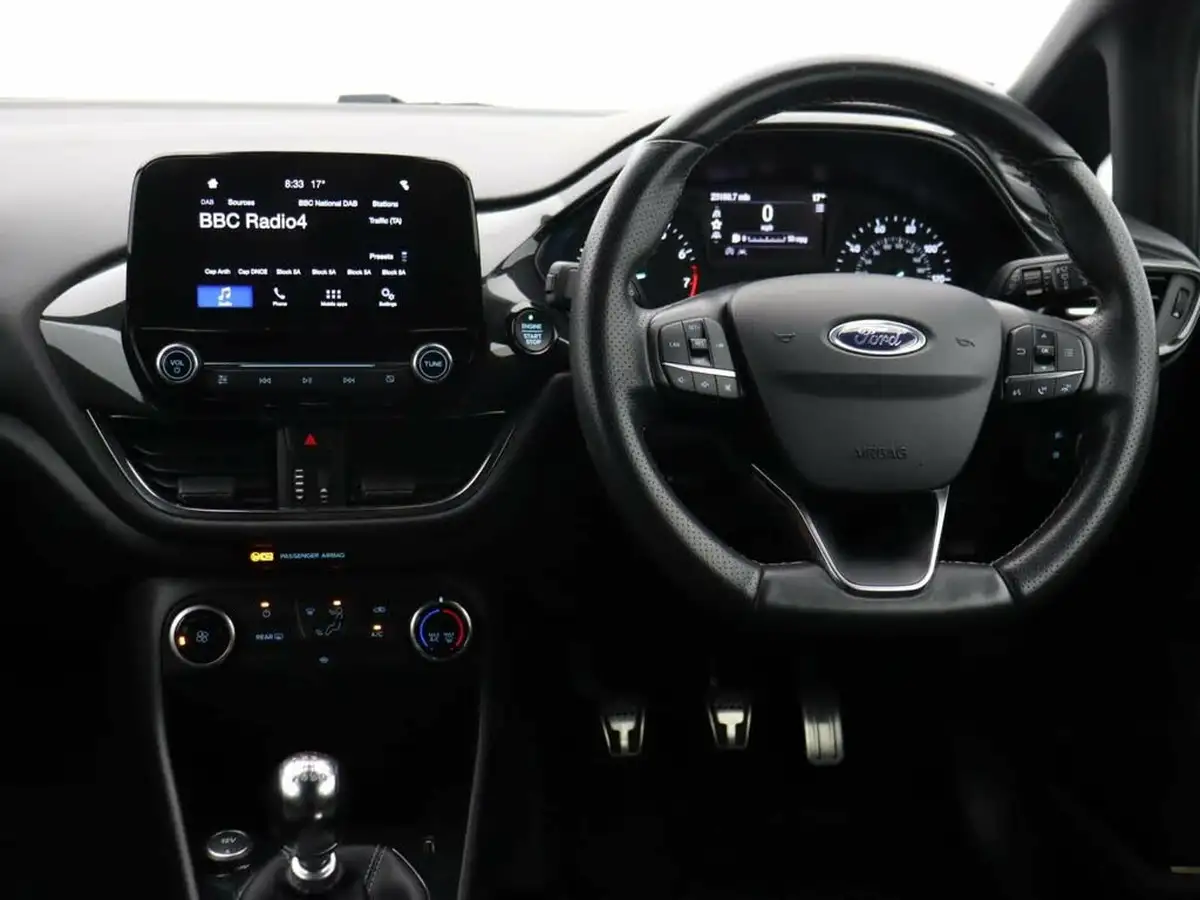 2018-ford-fiesta-10t-st-line-100ps-3d-big-13