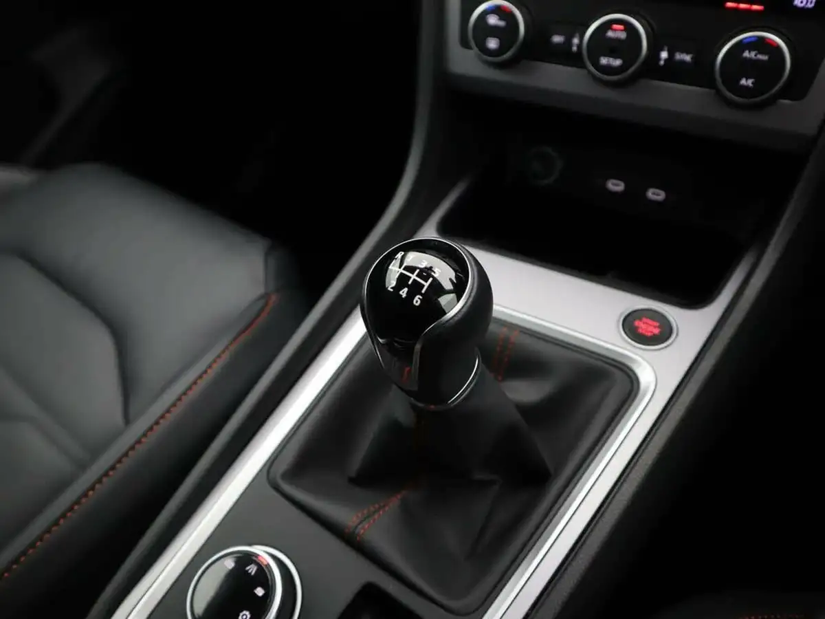 2023-seat-ateca-15-ecotsi-fr-sport-big-22