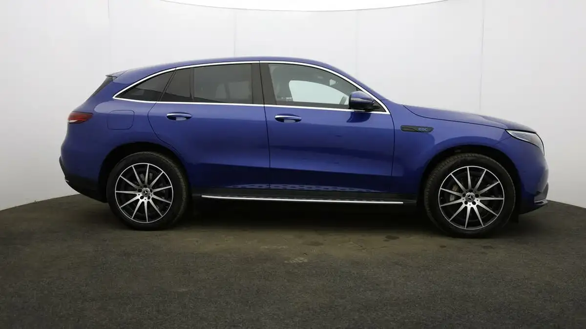 2022-mercedes-benz-eqc-e-eqc-400-amg-line-big-36