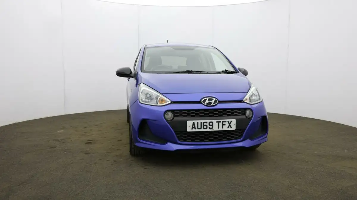 2019-hyundai-i10-10-play-big-34