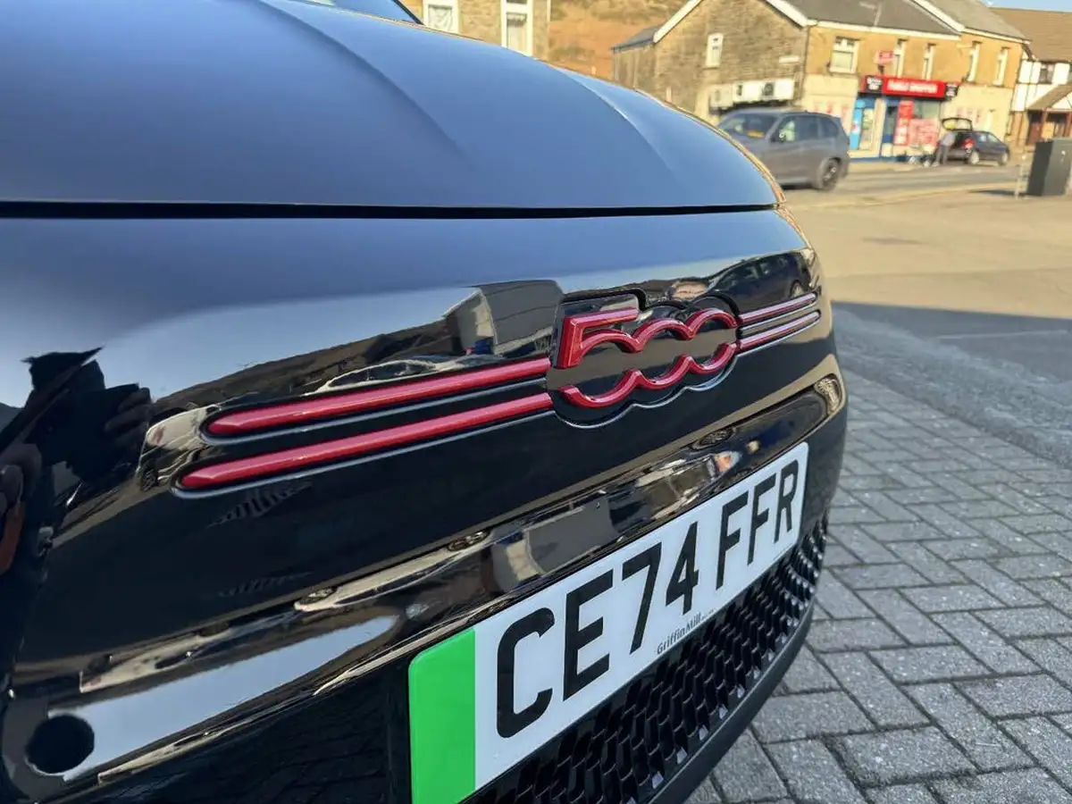 2024-fiat-500-e-red-117bhp-big-3