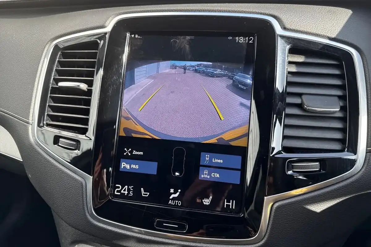 2022-volvo-xc90-20td-b5-r-design-big-49