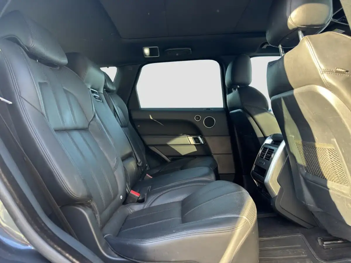 2014-land-rover-range-rover-sport-30-sd-v6-hse-big-26