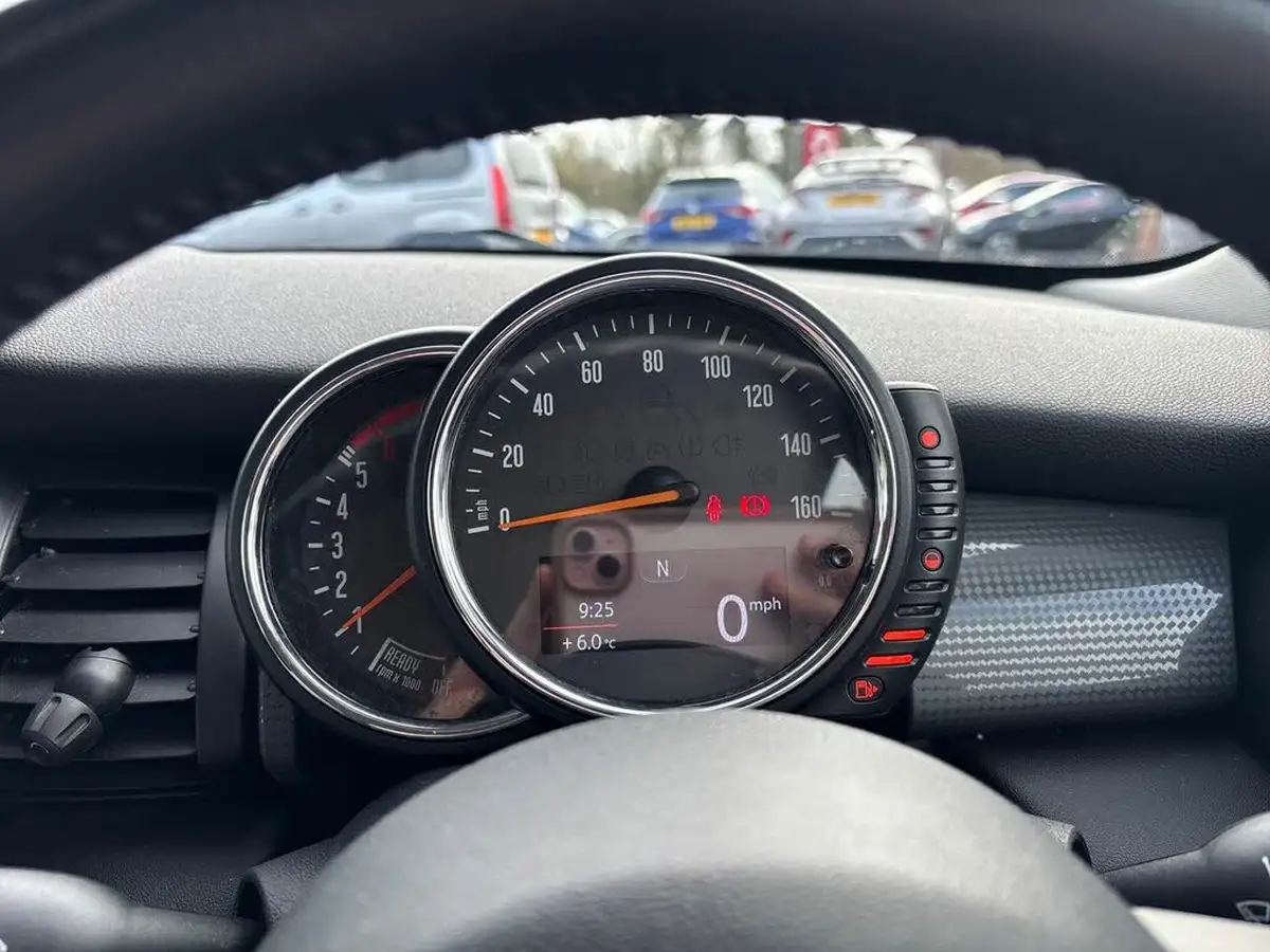 2015-mini-cooper-15td-cooper-d-114bhp-3d-big-15
