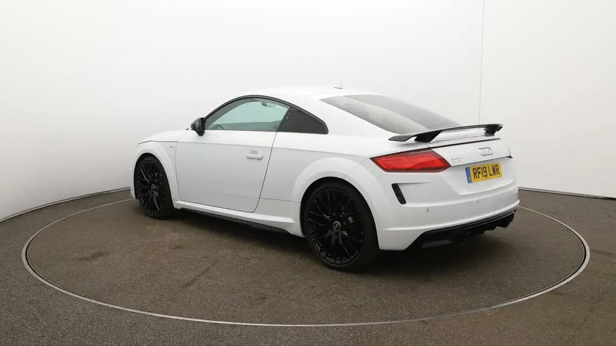 2019-audi-tt-coupe-20-40-tfsi-black-edition-big-52