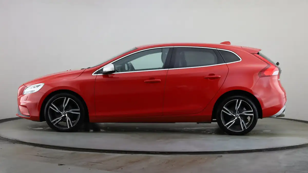 2017-volvo-v40-20td-d2-r-design-pro-big-13