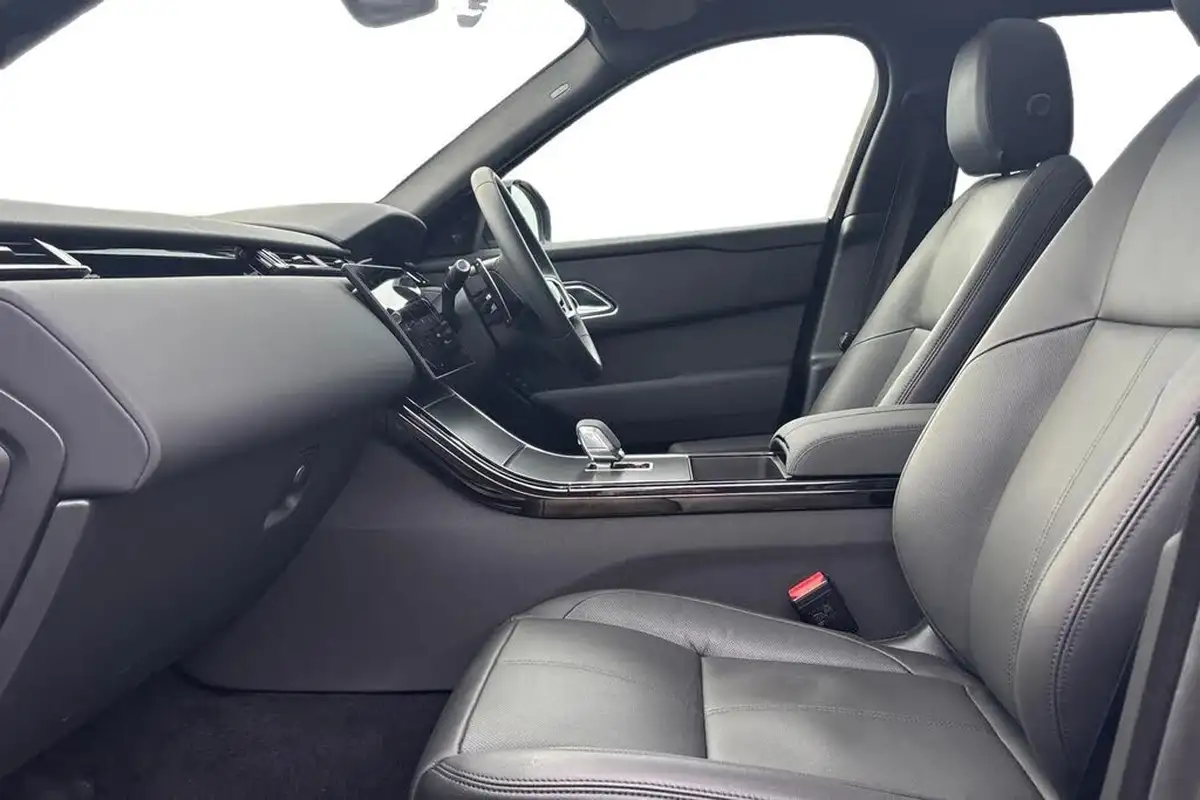 2024-land-rover-range-rover-velar-20-d200-dynamic-se-big-2