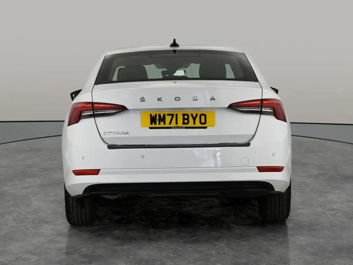 2022-skoda-octavia-20tdi-se-150ps-hatchback-big-8