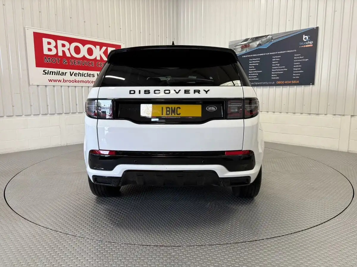 2021-land-rover-discovery-sport-20-d165-r-dynamic-s-plus-big-8