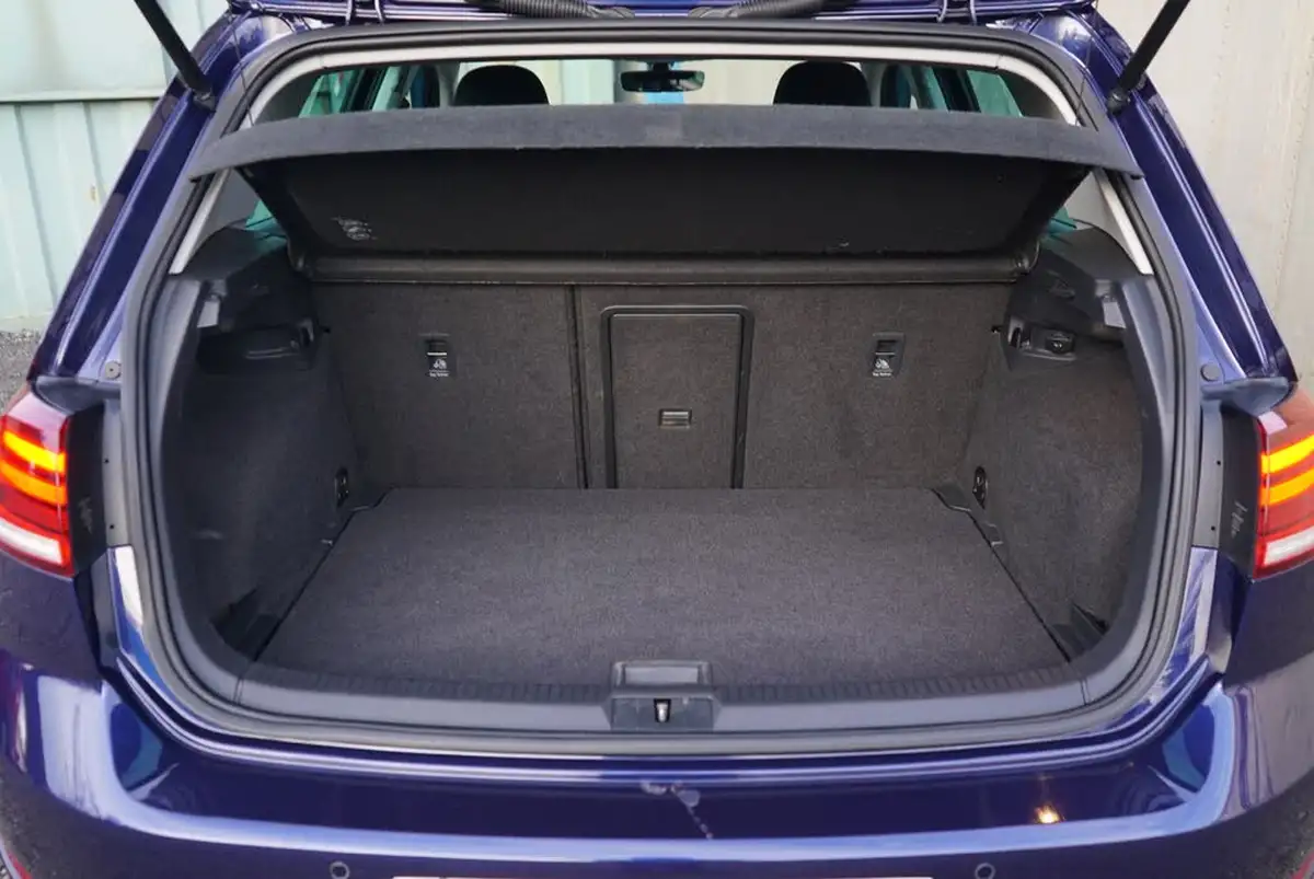 2017-volkswagen-golf-16tdi-gt-ss-hatchback-5d-big-20