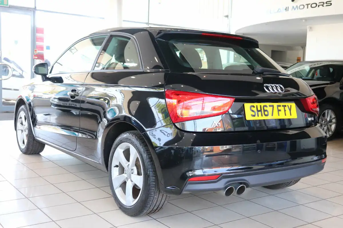 2017-audi-a1-14-tfsi-sport-hatchback-3d-s-tronic-big-5