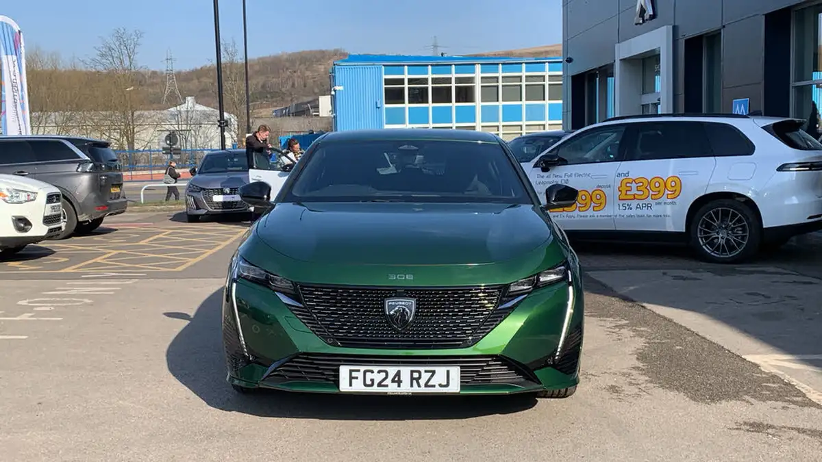 2024-peugeot-308-16-puretech-gt-180ps-big-7