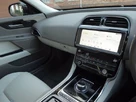2019-jaguar-xe-20i-portfolio-200ps-small-29