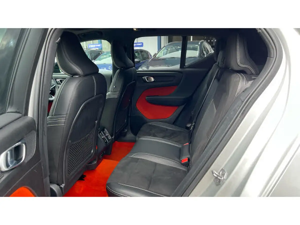 2018-volvo-xc40-20td-d4-first-edition-big-15