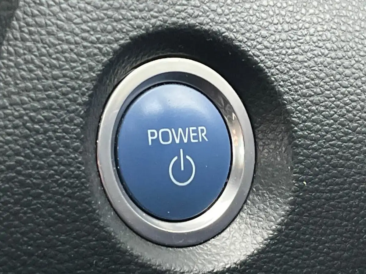 2021-toyota-corolla-18-vvt-i-icon-tech-trk-hatchback-5d-big-23