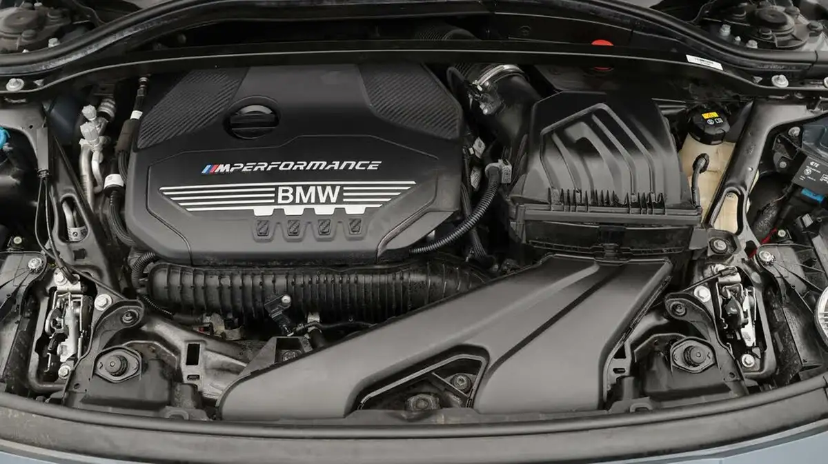 2020-bmw-1-series-20-m135i-xdrive-big-19
