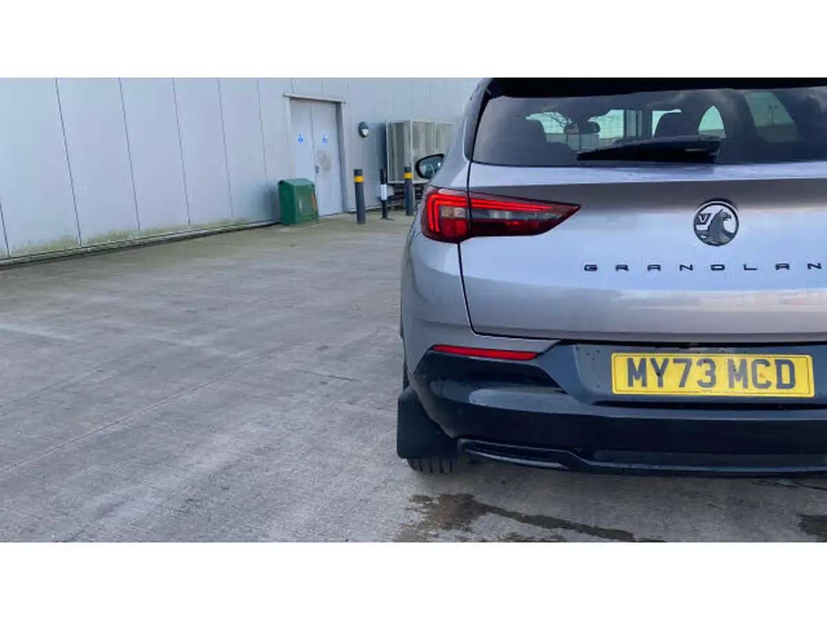 2024-vauxhall-grandland-12-gs-130ps-auto-big-30