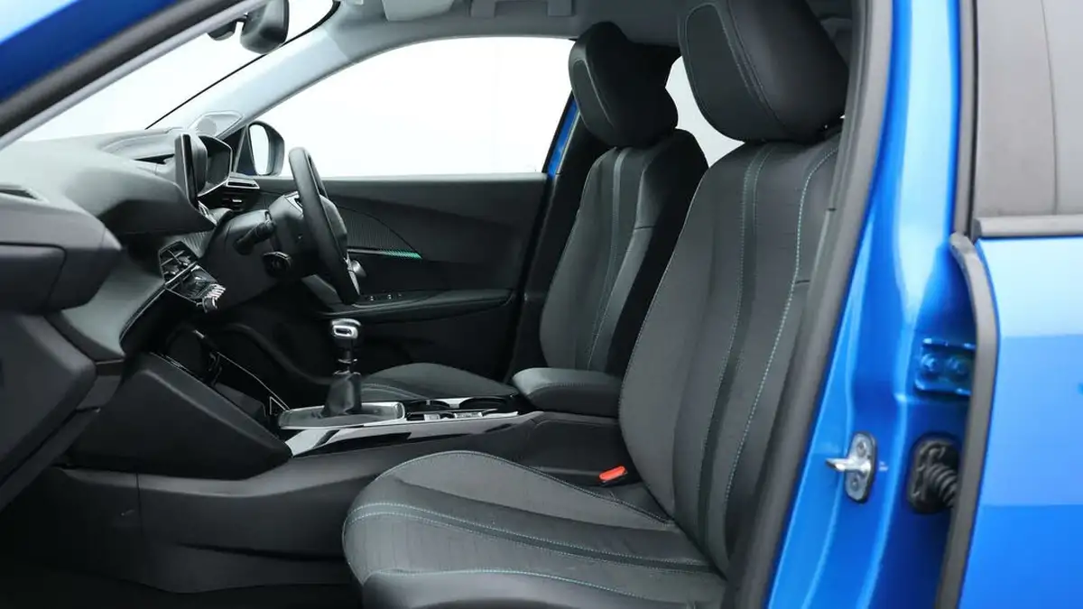 2022-peugeot-2008-suv-12-puretech-allure-premium-100bhp-big-14