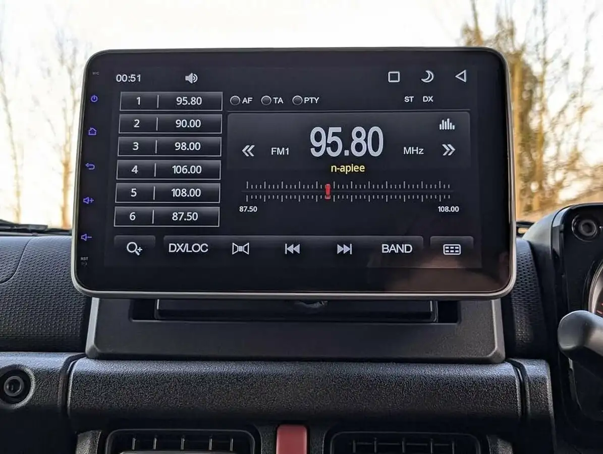 2024-suzuki-jimny-15-light-commercial-allgrip-big-27