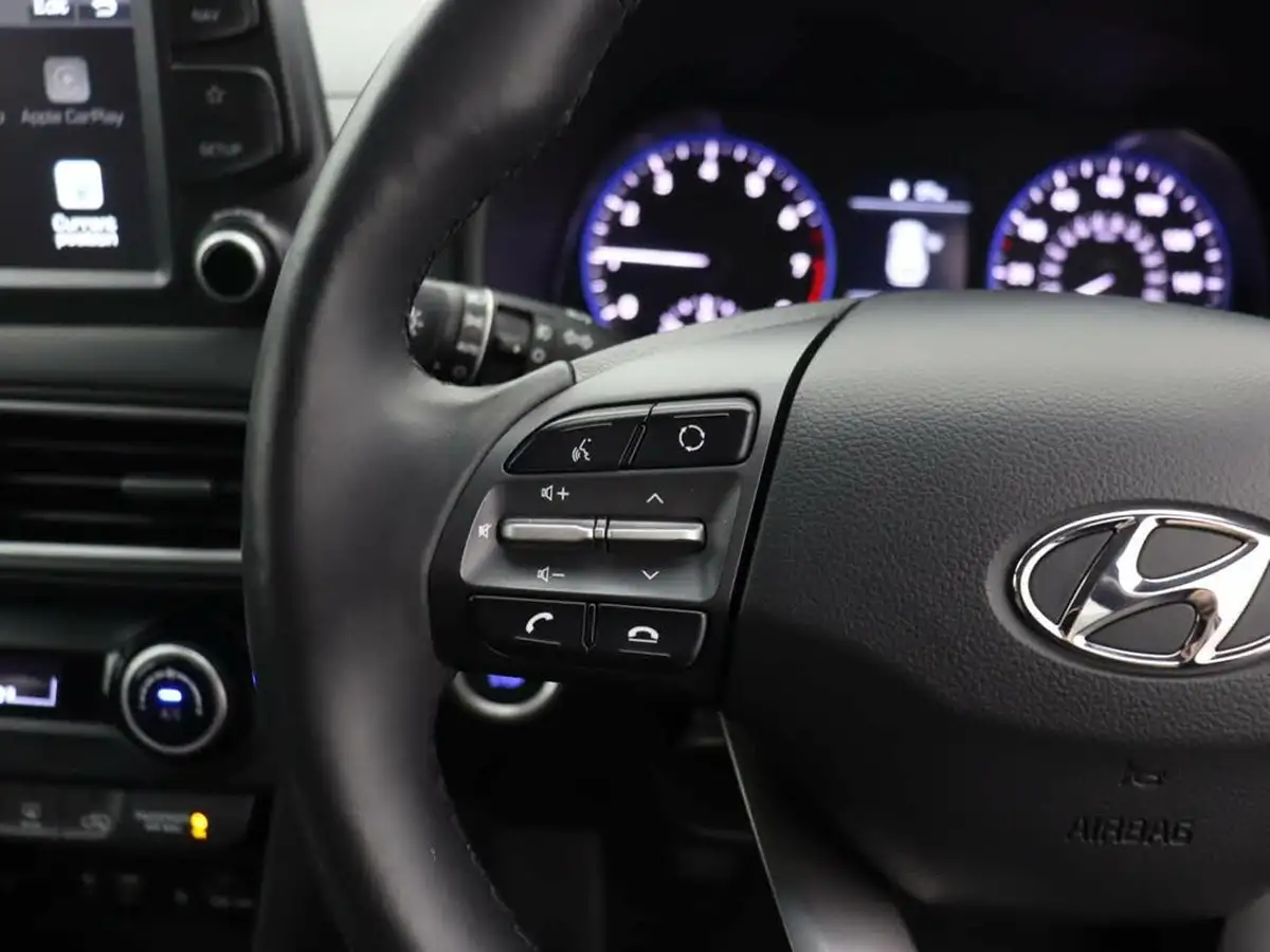 2019-hyundai-kona-10-t-gdi-premium-se-1-tone-roof-big-15