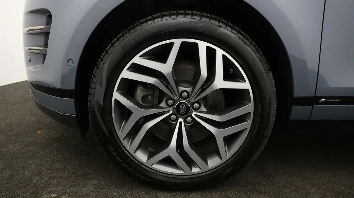 2021-land-rover-range-rover-evoque-15-p300e-r-dynamic-se-big-17
