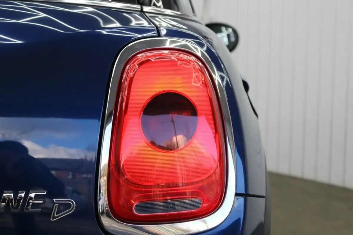 2017-mini-cooper-15td-one-d-ss-5d-big-18
