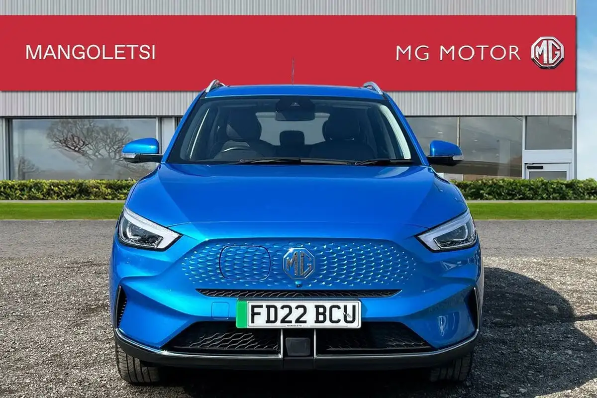 2022-mg-zs-suv-e-trophy-ev-156ps-long-range-big-7