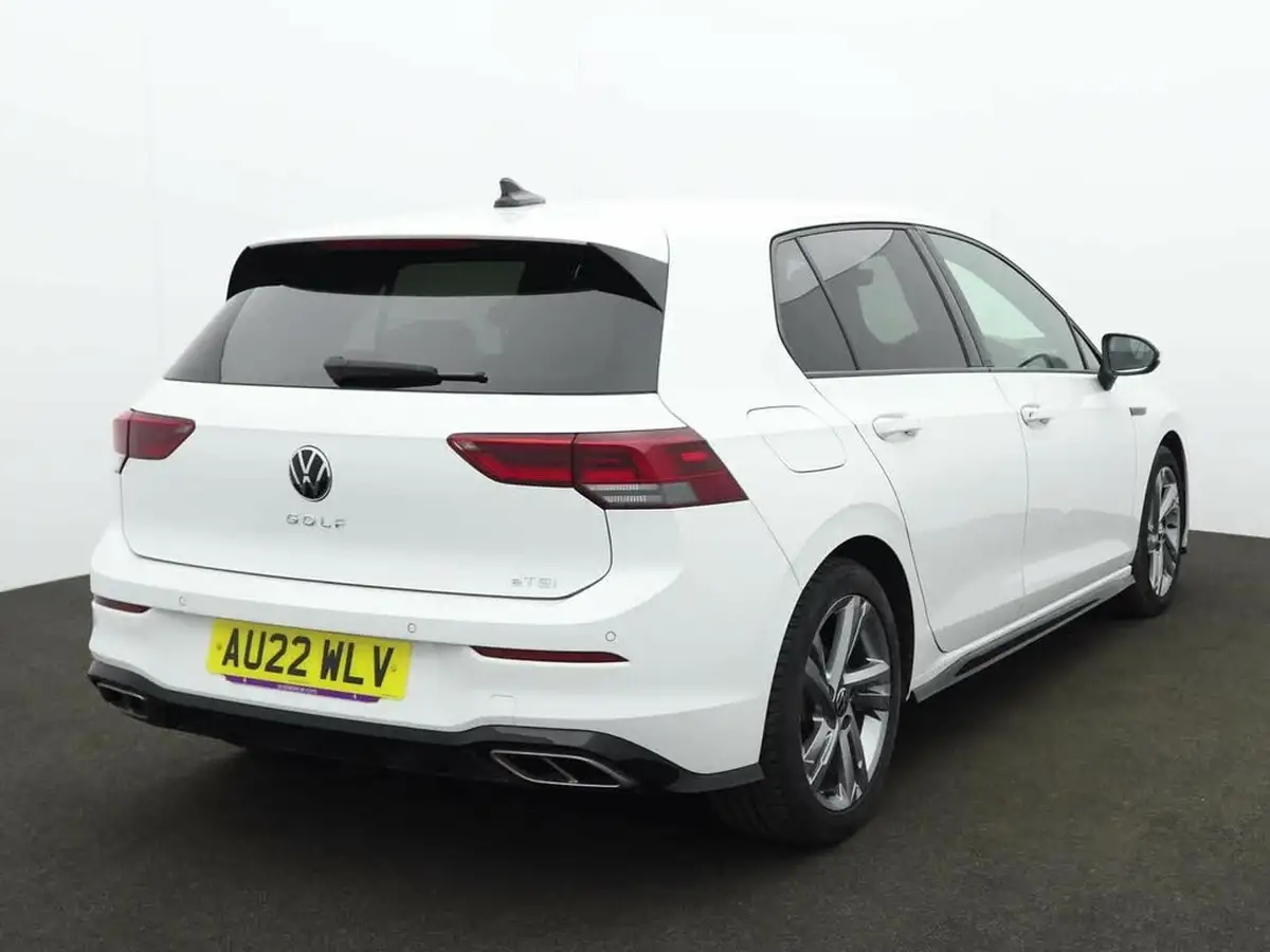 2022-volkswagen-golf-15-etsi-r-line-150ps-hatchback-big-5