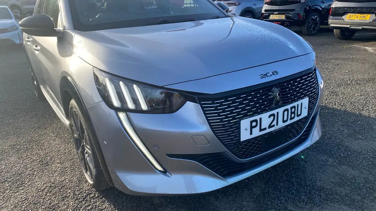 2021-peugeot-208-12-puretech-gt-premium-100bhp-big-46