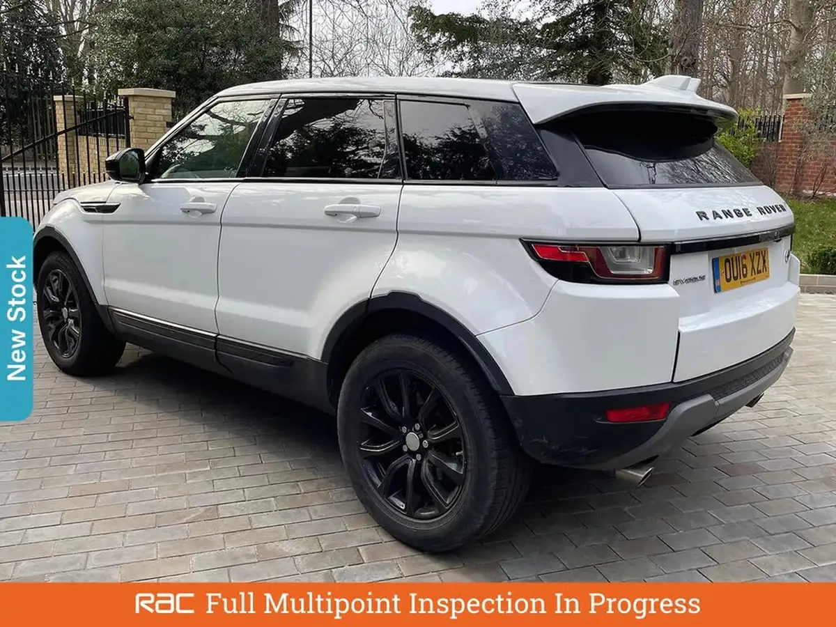 2016-land-rover-range-rover-evoque-20td4-se-tech-ss-hatchback-5d-auto-big-1