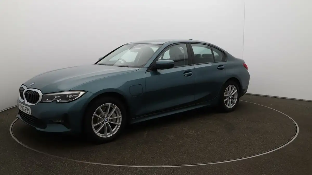 2020-bmw-3-series-20-330e-se-pro-saloon-4d-big-59
