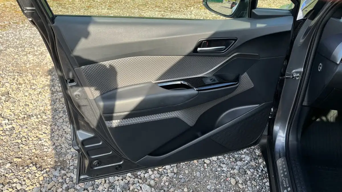 2022-toyota-c-hr-18-vvt-i-excel-big-33