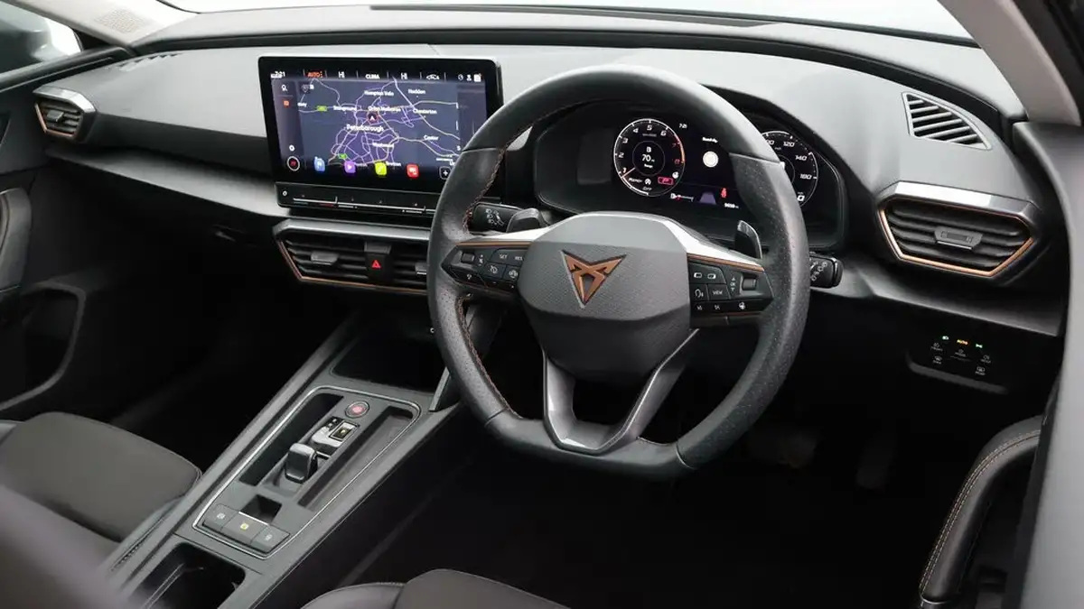 2023-cupra-leon-nf-15-etsi-v1-hatchback-big-9