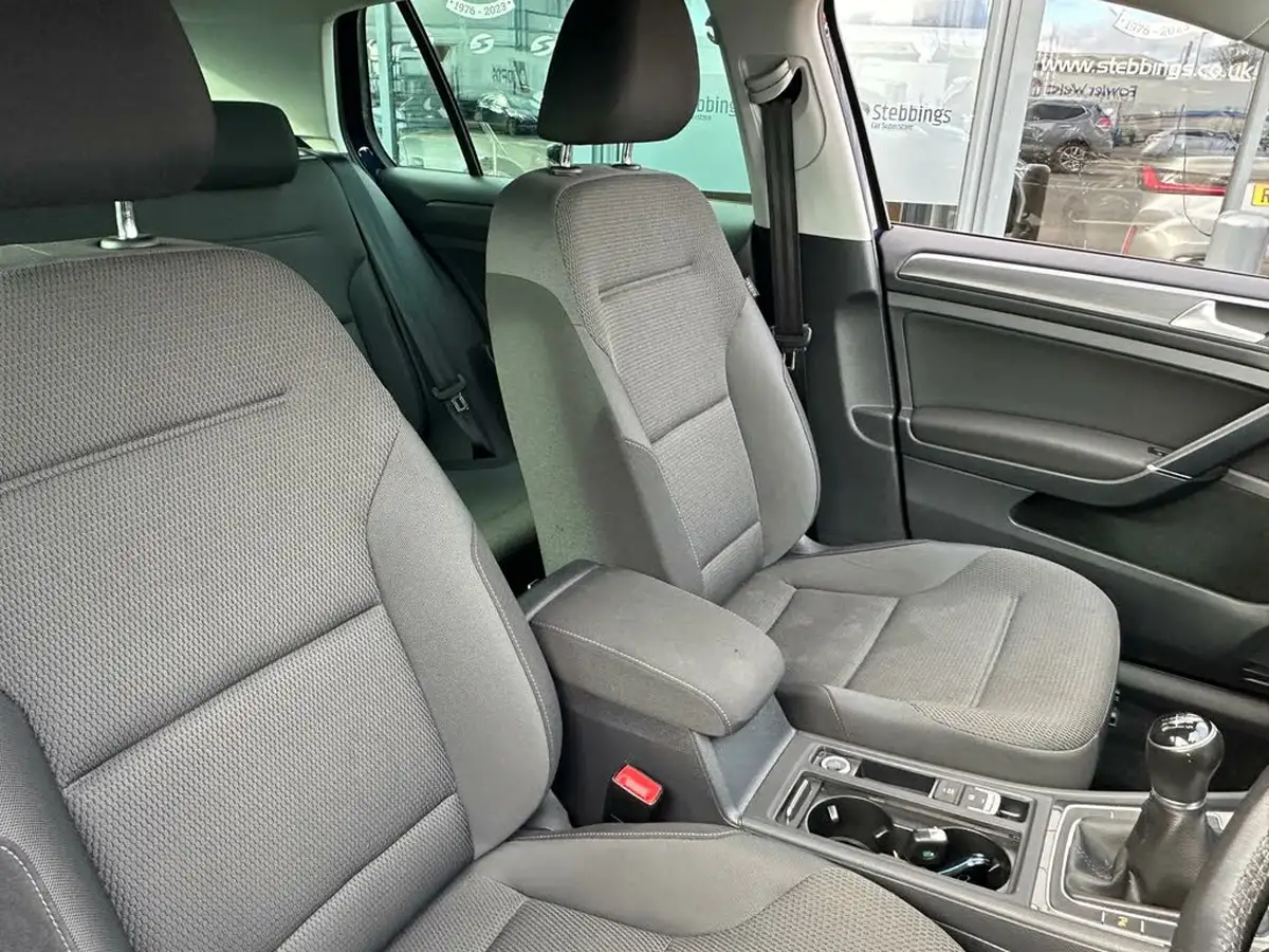 2019-volkswagen-golf-15-tsi-match-edition-130ps-hatchback-big-1