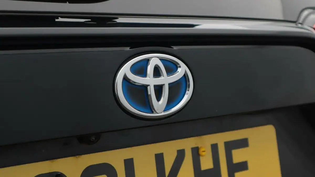 2021-toyota-rav4-25-vvt-i-black-edition-219bhp-big-21
