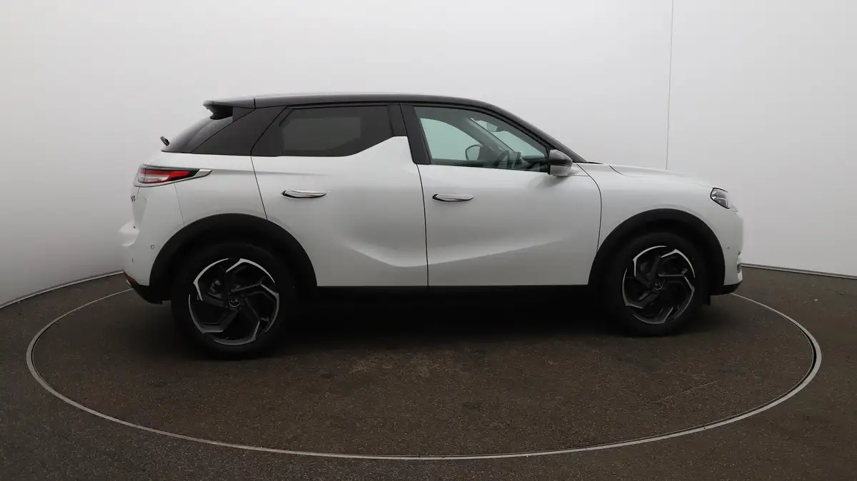 2022-ds-ds-3-crossback-12-puretech-rivoli-130ps-big-8