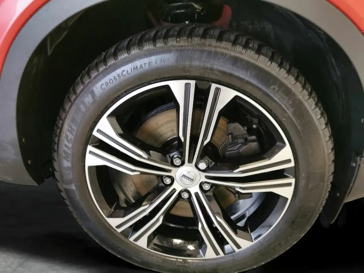 2021-volvo-xc40-15-t5-inscription-262bhp-big-32