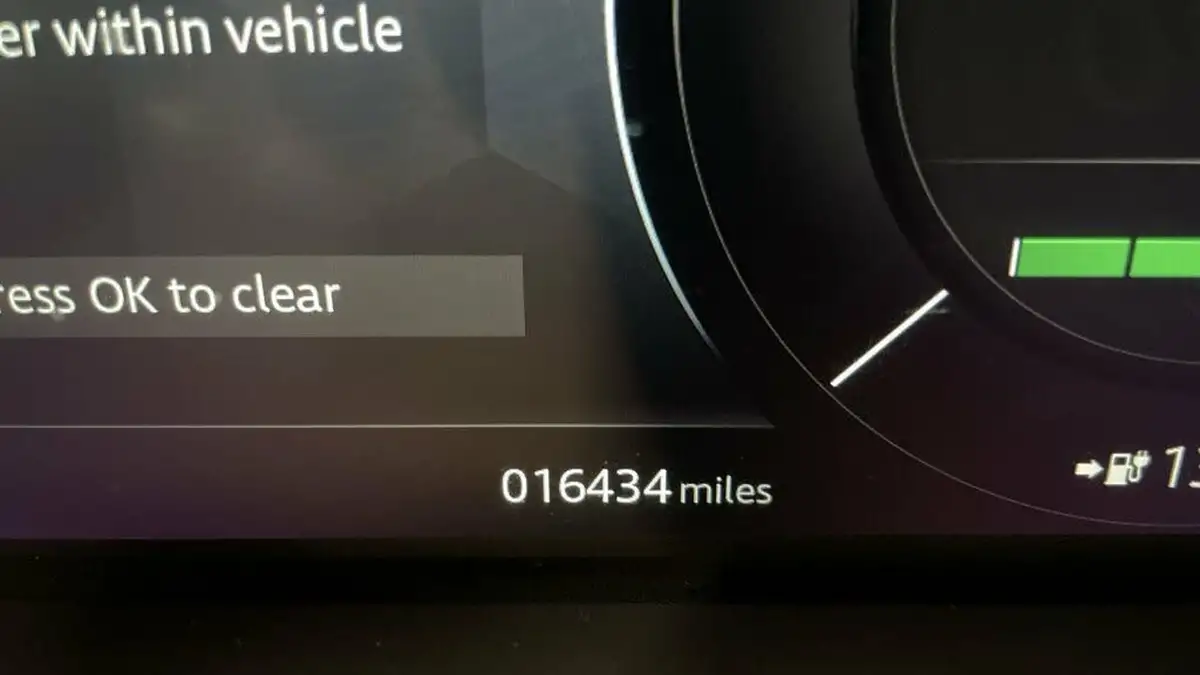 2021-jaguar-i-pace-ev400-black-big-26