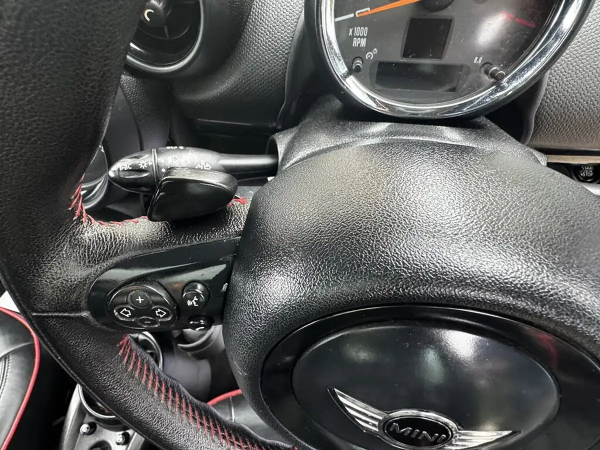 2014-mini-countryman-16-john-cooper-works-chili-auto-big-39
