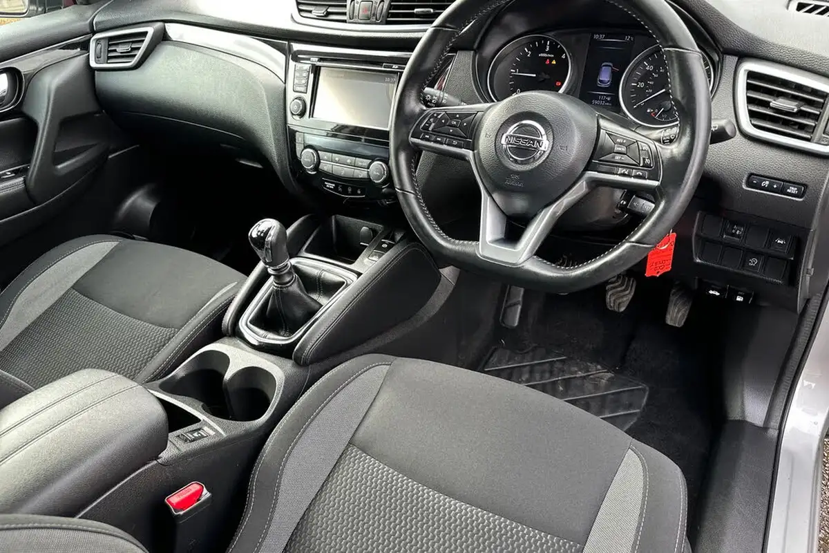2018-nissan-qashqai-15dci-acenta-115ps-big-28
