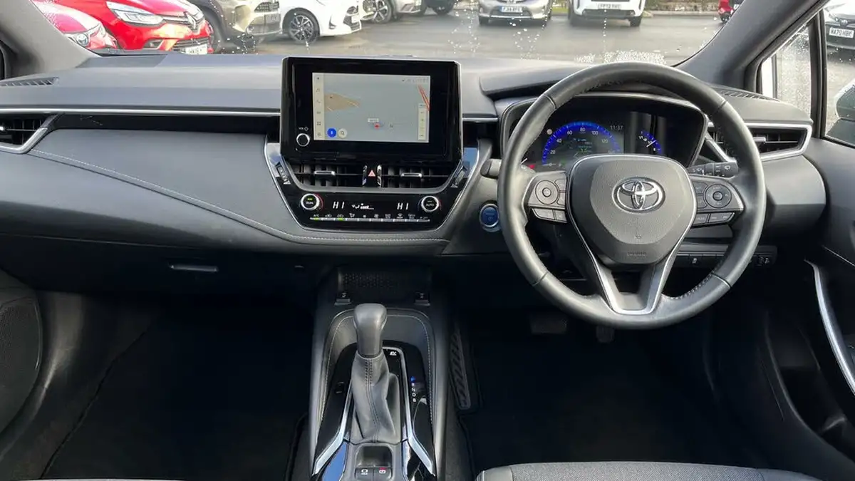 2022-toyota-corolla-18-vvt-i-design-120bhp-trk-hatchback-5d-big-4