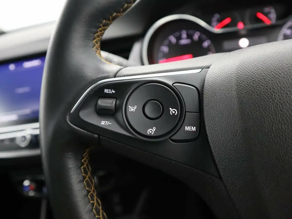 2019-vauxhall-crossland-x-12-tech-line-nav-130ps-turbo-ss-big-30