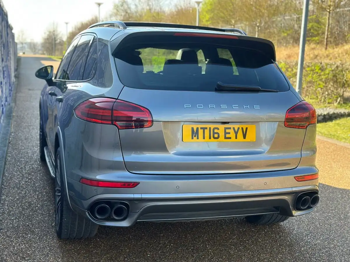 2016-porsche-cayenne-42td-s-big-73