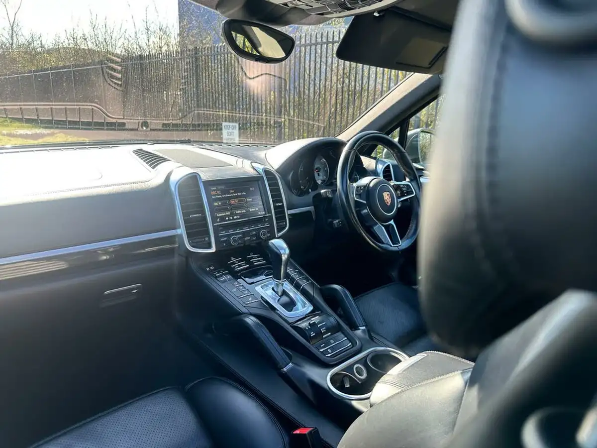 2016-porsche-cayenne-42td-s-big-25