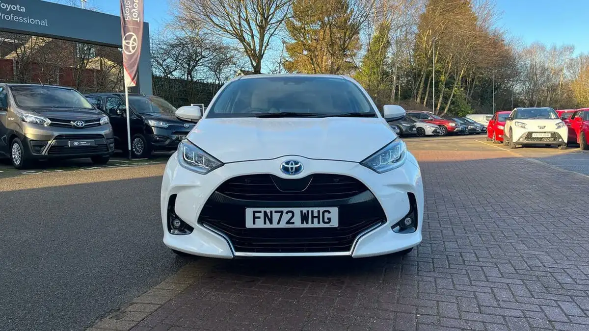 2022-toyota-yaris-15-vvt-i-excel-big-14