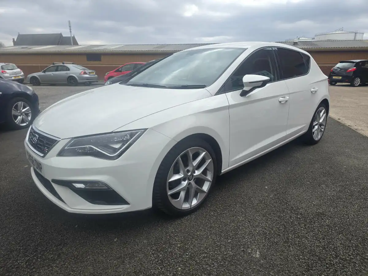 2018-seat-leon-14-tsi-fr-technology-hatchback-5d-big-2