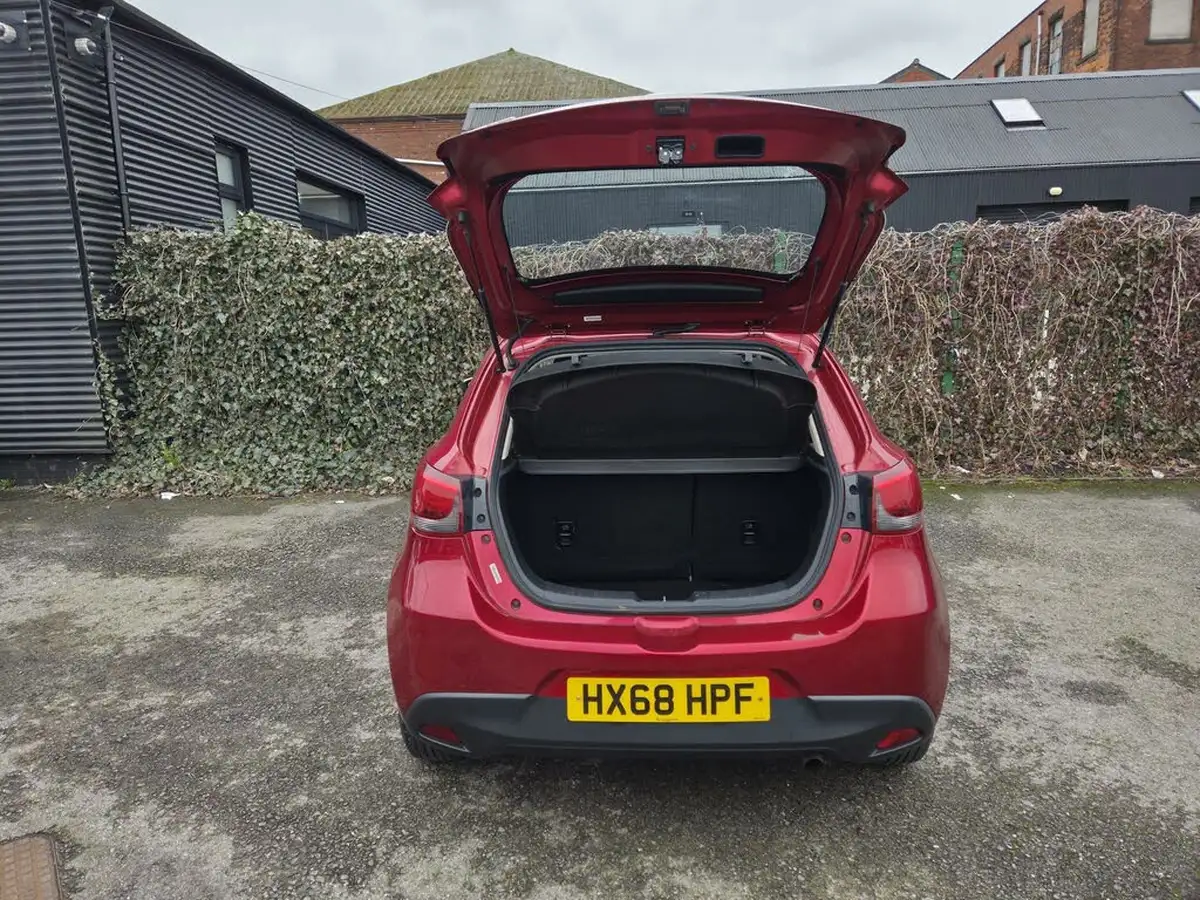 2018-mazda-mazda2-15-se-big-26